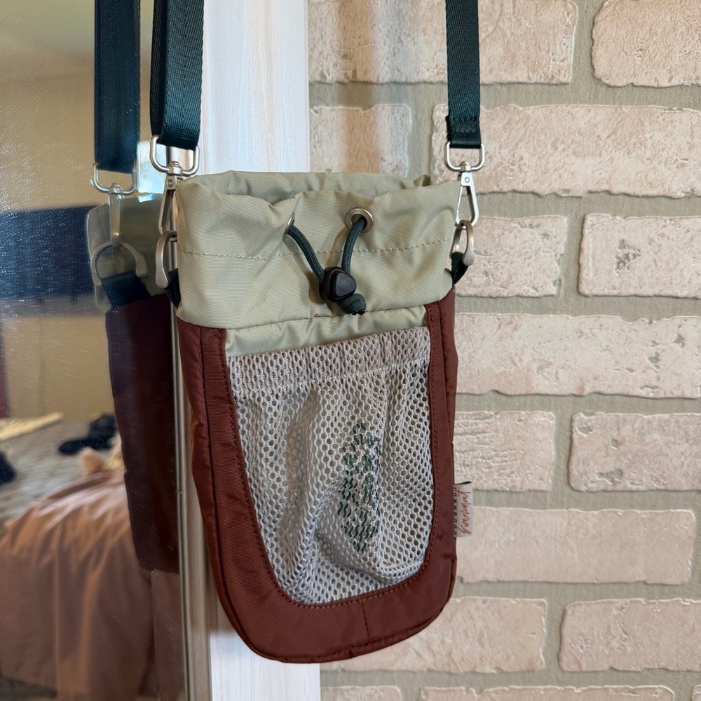 FP Movement X Doughnut Drip Crossbody - Light Grey / Maroon - Picture 2 of 5